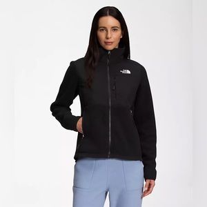 The North Face Women’s Denali Black Fleece Jacket